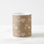 Weiße Strippenherzen auf Icced Coffee Kaffeetasse (Mittel)