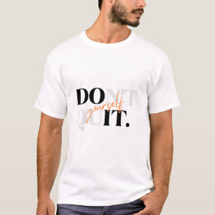 Weiße T-Shirts mit halbem Ärmel und Design - Mach