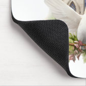 Weiße Taube mit Kirche Mousepad (Ecke)