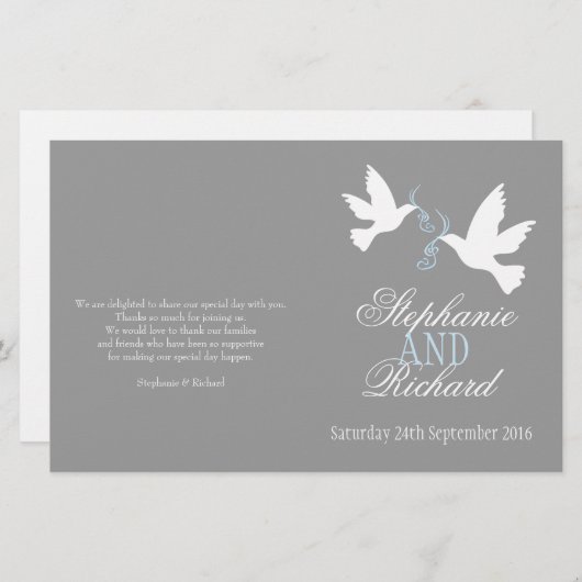 Weiße Tauben blaues Band graues Hochzeitsprogramm (Vorne/Hinten)