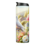 Weiße Tauben Cottage-Garten Thermosbecher (Nach rechts gedreht)