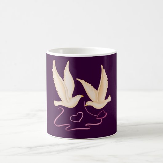 Weiße Tauben machen Herz-Tasse Kaffeetasse (Mittel)