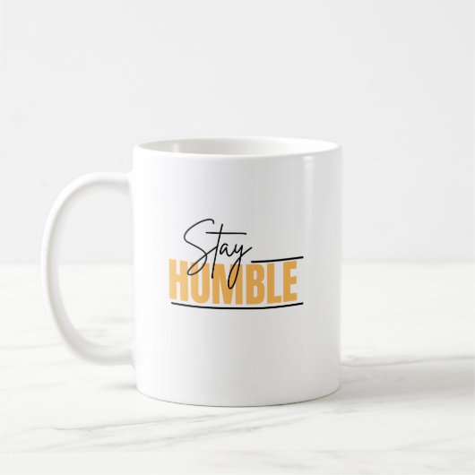 Weiße Teetasse mit gedrucktem Design (Links)