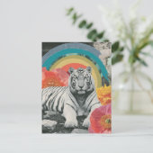 Weiße Tiger-Collage mit Regenbogen und Blumen Postkarte (Stehend Vorderseite)