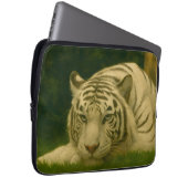 Weiße Tiger-Ruhen im Wald-Schatten Laptopschutzhülle (Vorne Rechts)