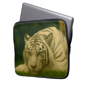 Weiße Tiger-Ruhen im Wald-Schatten Laptopschutzhülle (Vorderseite Links)