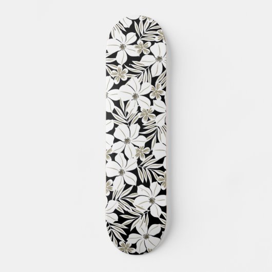 Weiße tropische Blume auf schwarz Skateboard (Vorderseite)