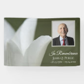 Weiße Tulip zur Grünen Feier zur Beerdigung des Le Banner (Horizontal)