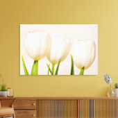 Weiße Tulpen mit weißem Hintergrund, Leinwanddruck (Insitu (Wohnzimmer))