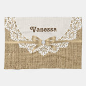 Weiße Tüte mit Spitzen und Leinenkorb Geschirrtuch (Horizontal)