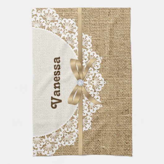 Weiße Tüte mit Spitzen und Leinenkorb Geschirrtuch (Vertikal)