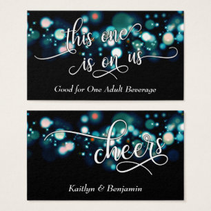 Weiße Typografie, Blau Grün Schwarz, Getränkekarte