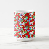 Weiße und blaue Blumen auf der Tasse (Mittel)
