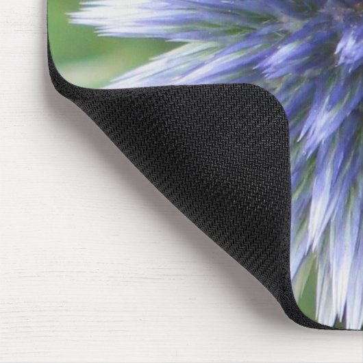 Weiße und blaue Kugel-Distel Mousepad (Ecke)