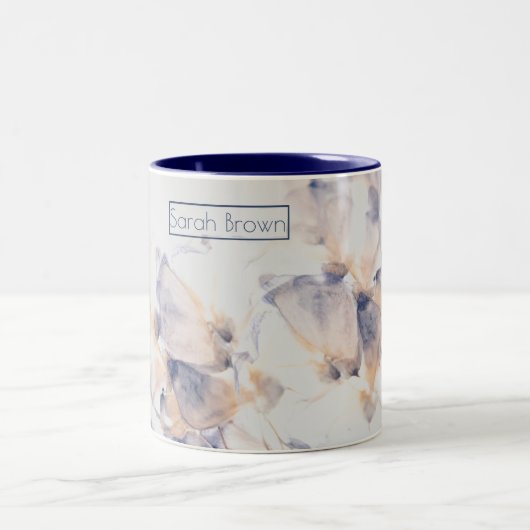 WEISSE UND BLAUE PATELS FLORAL ZWEIFARBIGE TASSE (Mittel)