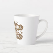 Weiße und braune Kaffeetasse Milchtasse (Rechts)