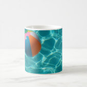 Weiße und farbenfrohe Beachball Kaffeetasse (Mittel)