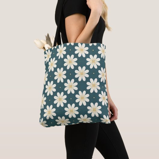 Weiße und gelbe Blume Tasche (Von Nahem)