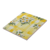 Weiße und gelbe Blumen auf dem Gelben Karo des Bau Fliese (Seite)