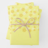 Weiße und gelbe Blumen auf Pastellgelb Geschenkpapier Set (Beispiel)