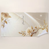 Weiße und goldene Blumen Strandtuch (Vorderseite)