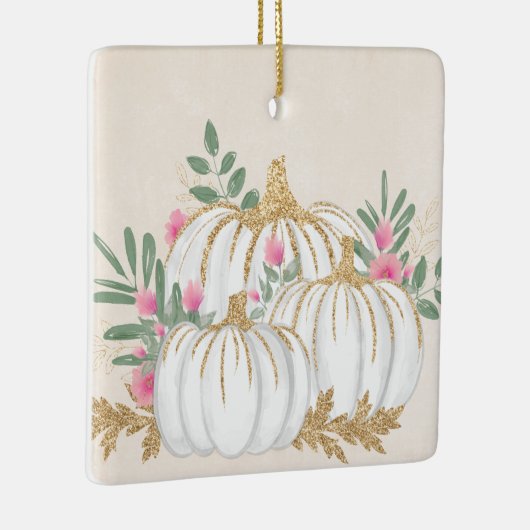 Weiße und goldene Pumpkins Wasserfarbe Keramikornament (Rechts)