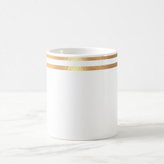 Weiße und goldene Tasse (Mittel)