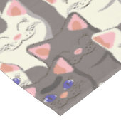 Weiße und graue Katzen Tischdecke (Schrägansicht)