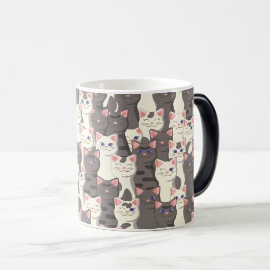 Weiße und graue Katzen Verwandlungstasse (VorderseiteRechts)