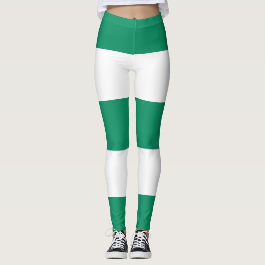Weiße und grüne Stipes Leggings (Vorderseite)