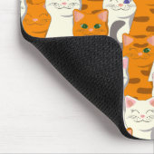 Weiße und Ingwer Katzen Muster grüne Augen blaue A Mousepad (Ecke)