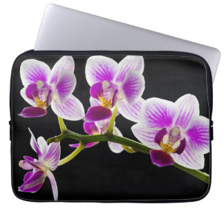 Weiße und lila Orchidee Laptopschutzhülle