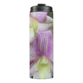 Weiße und lila Orchideen auf einem Thermalwäscher Thermosbecher