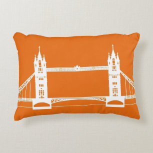 Weiße und orange London-Brücken-Silhouette Zierkissen