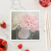 Weiße und rosa Blume in Vase Serviette (Beispiel)