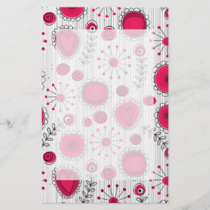 Weiße und rötliche Herzen und Blume mit Blumenmust Briefpapier