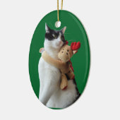 Weiße und schwarze Katze & Rentierspielzeug Keramik Ornament (Links)