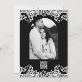 Weiße und schwarze Spitzen Elegante schicke Hochze Einladung (Rückseite)