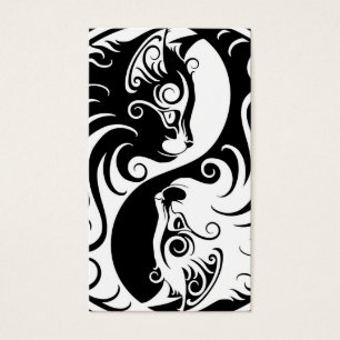 Weiße und schwarze Yin Yang Katzen