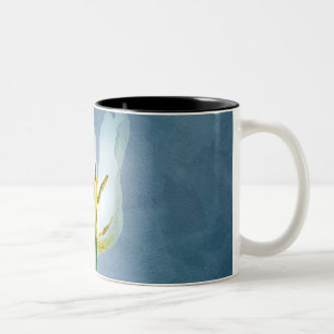 Weiße, verwelkende TulpenBlume Zweifarbige Tasse