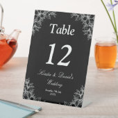 Weiße Verzierte Blumenhochzeit Sockelschild (In Situ)