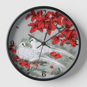 Weiße Vintage-Tauben und rote Blätter auf Grau Uhr