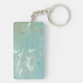 Weiße Vögel fliegen durch den blauen Himmel Schlüsselanhänger (Rückseite)