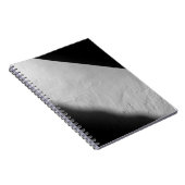 WEISSE WAND MIT SCHWARZTEXTIL NOTIZBLOCK (Rechte Seite)