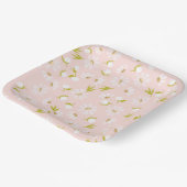 Weiße Wasserfarben auf rosa Pappteller (Gewinkelt)