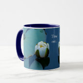 Weiße Wasserlilie im Teich - Wellness Tasse (Vorderseite Links)