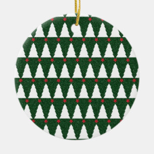 Weiße Weihnachtsbäume auf funkelndem Grün Keramik Ornament
