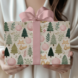 Weiße Weihnachtsbaume mit Winterfoxpastel Geschenkpapier
