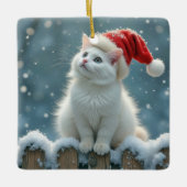 Weiße Weihnachtskatze auf einem Zaun Keramikornament (Vorderseite)