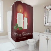 Weiße Weihnachtskerzen auf Rot mit individuellem T Duschvorhang (Beispiel)